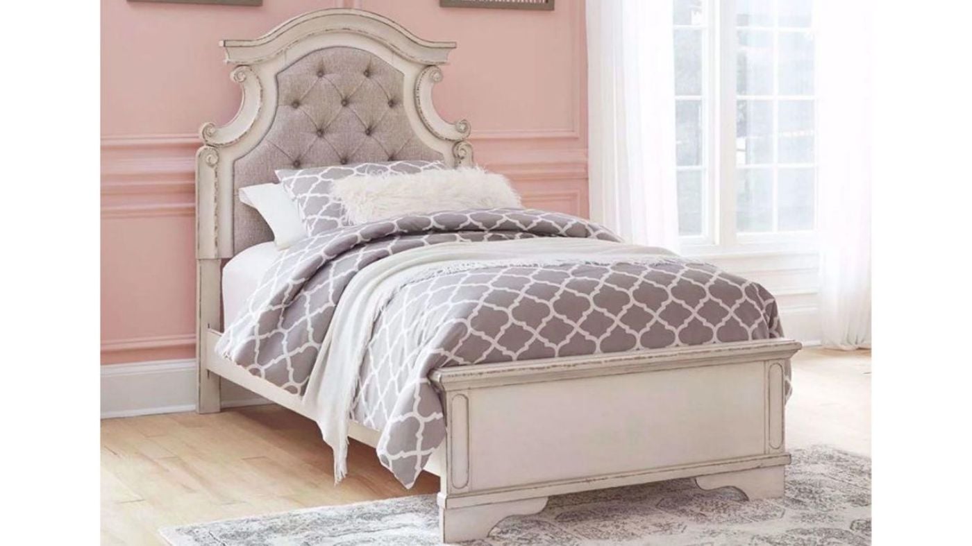 Picture of Realyn Twin Panel Bed