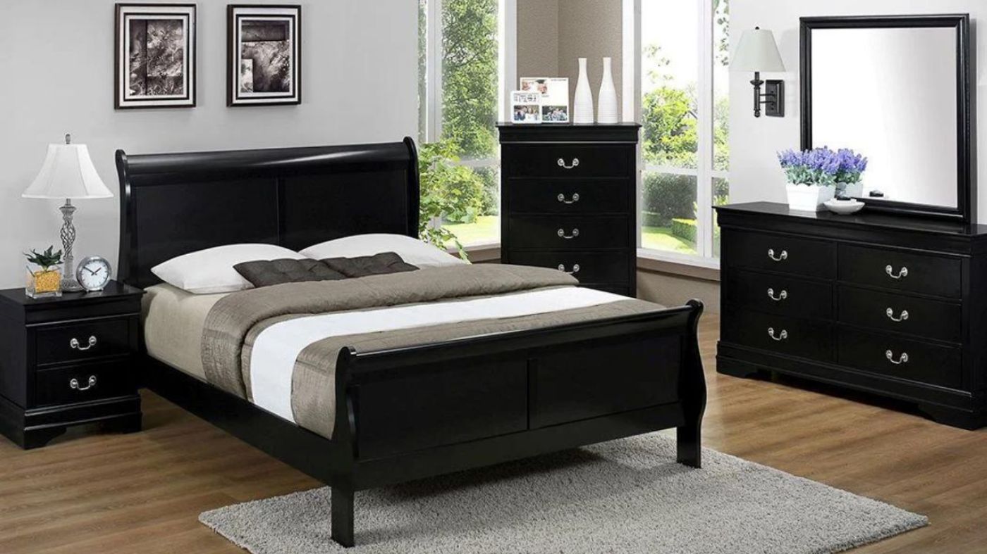 Picture of Louis Philippe King Size Bedroom Set - Black