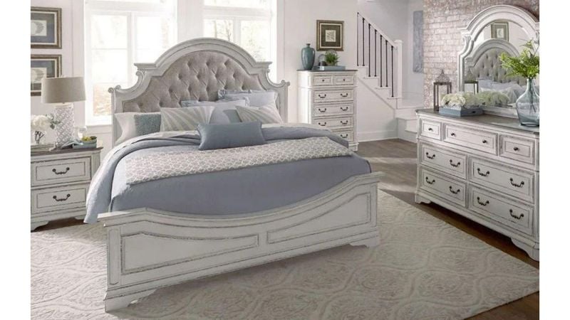 Picture of Magnolia Manor King Size Upholstered Bedroom Set - White