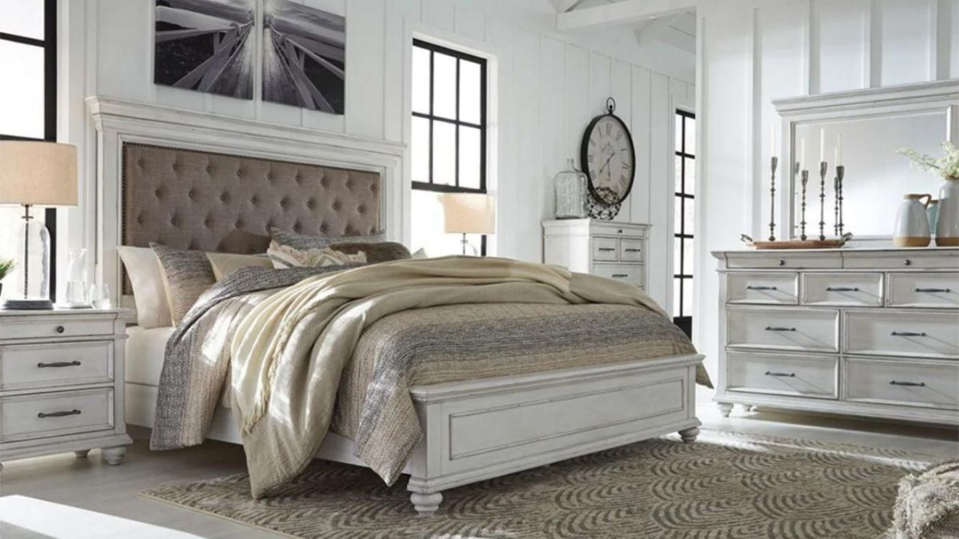 Picture of Kanwyn Queen Upholstered Bedroom Set
