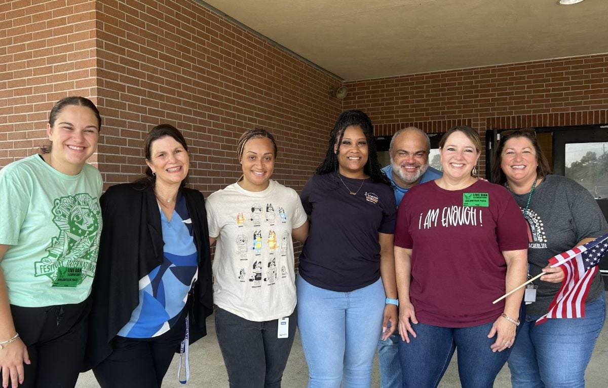 Supporting Our Community: A Heartwarming Morning at Live Oak Elementary School