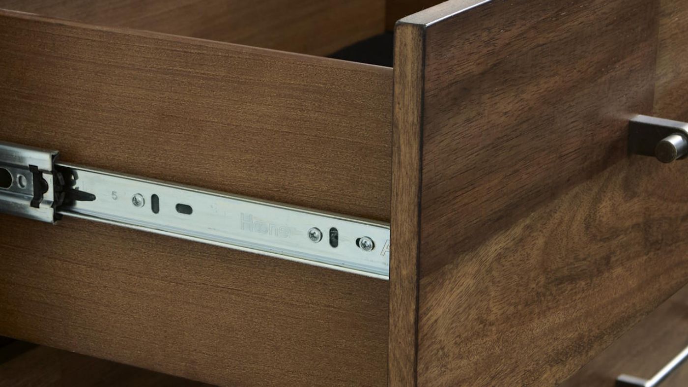 Picture of Kraeburn Queen Storage Bedroom Set