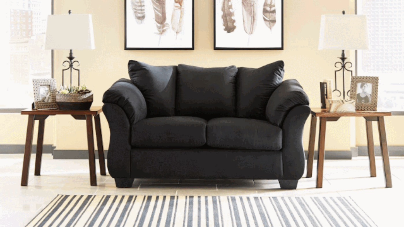 Picture of Darcy Loveseat