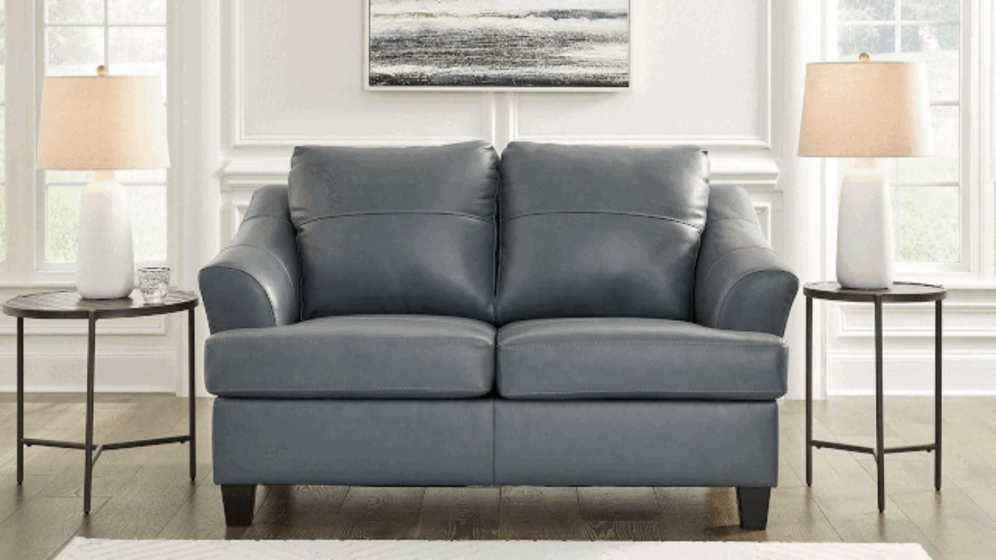 Picture of Genoa Leather Loveseat