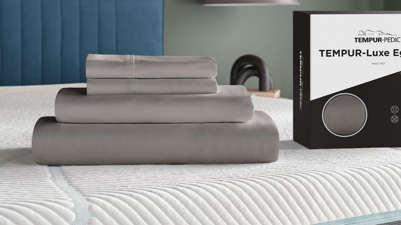 Picture of Tempur-Adapt Luxe Egyptian Queen Sheet - Graphite