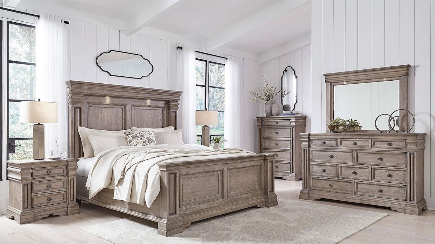 Picture of Blairhurst King Panel Bedroom Set