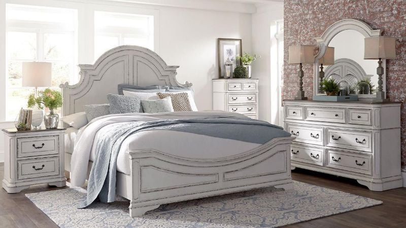 Picture of Magnolia Manor Queen Size Panel Bedroom Set - White