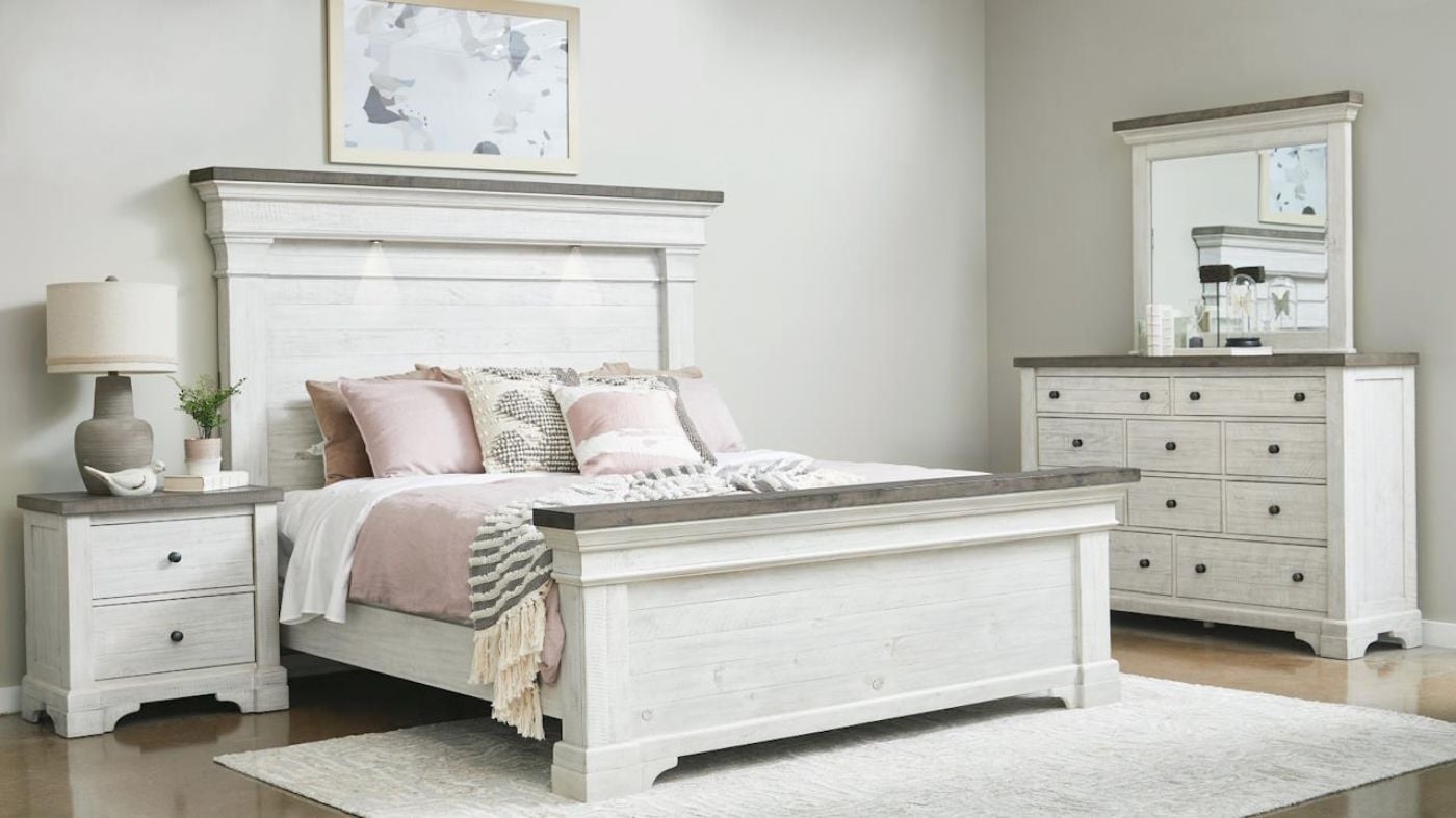 Picture of Valley Ridge Queen Panel Bedroom Set