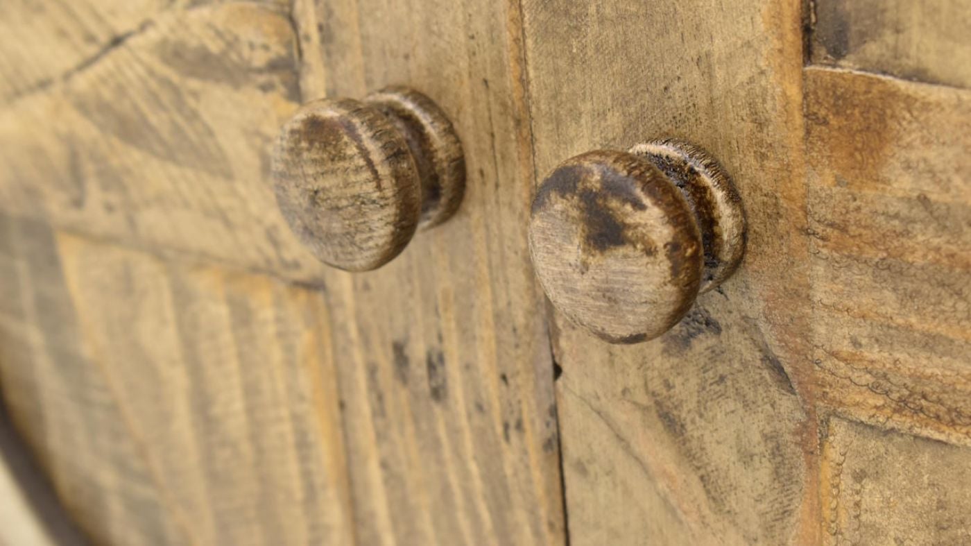 Picture of Beth 4-Door Console - Black