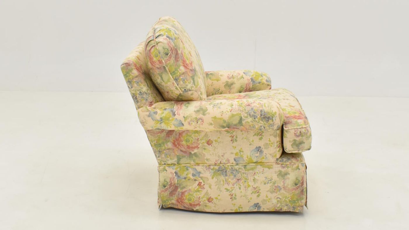 Picture of Macbeth Blush Swivel Glider