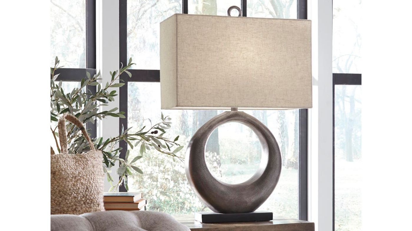 Picture of Saria Table Lamp