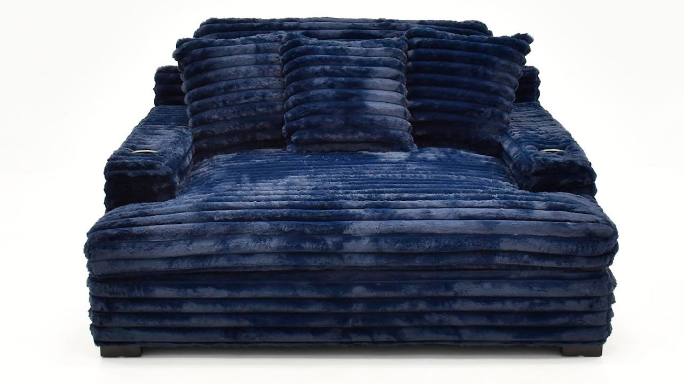Picture of Presley Chaise - Blue