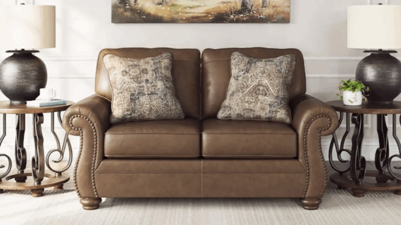 Picture of Shadsburne Loveseat