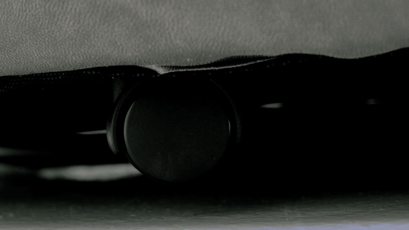 Picture of Crow Swivel Chair - Gray