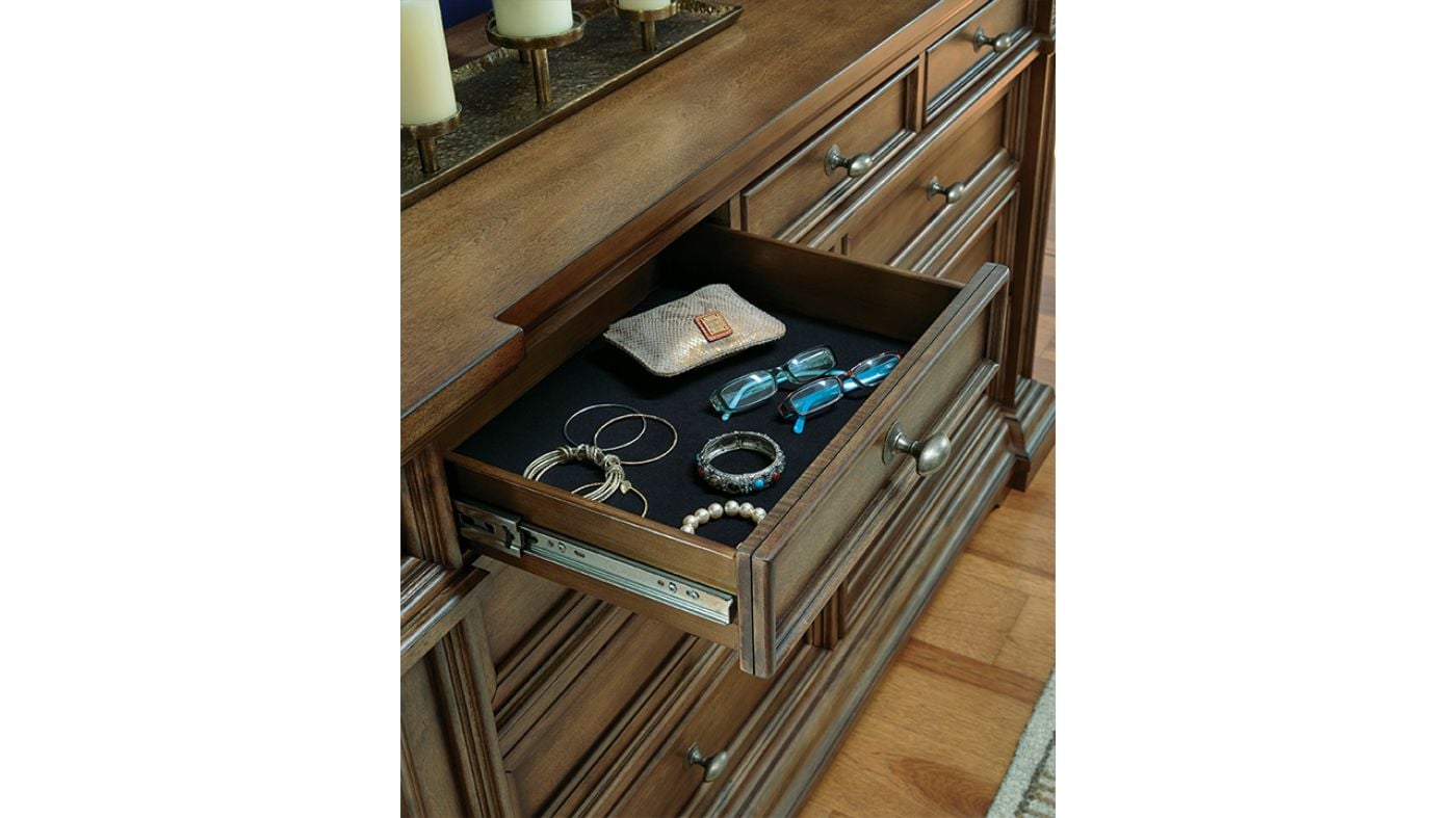 Picture of Frantanna King Storage Bedroom Set