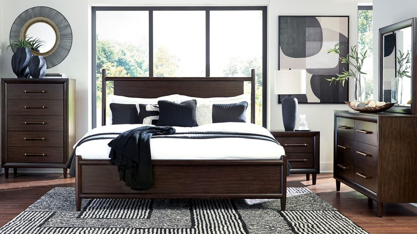 Picture of Dantenton Queen Panel Bedroom Set