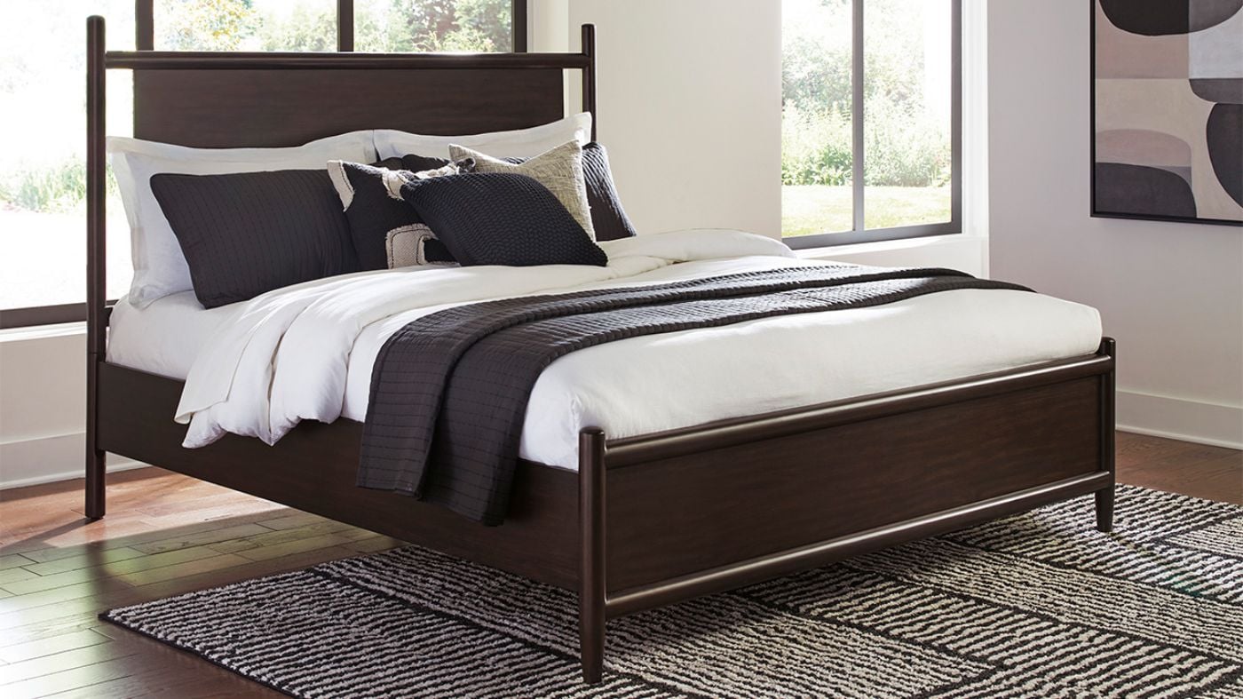 Picture of Dantenton King Panel Bedroom Set