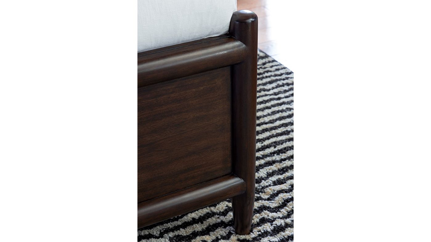 Picture of Dantenton King Panel Bedroom Set