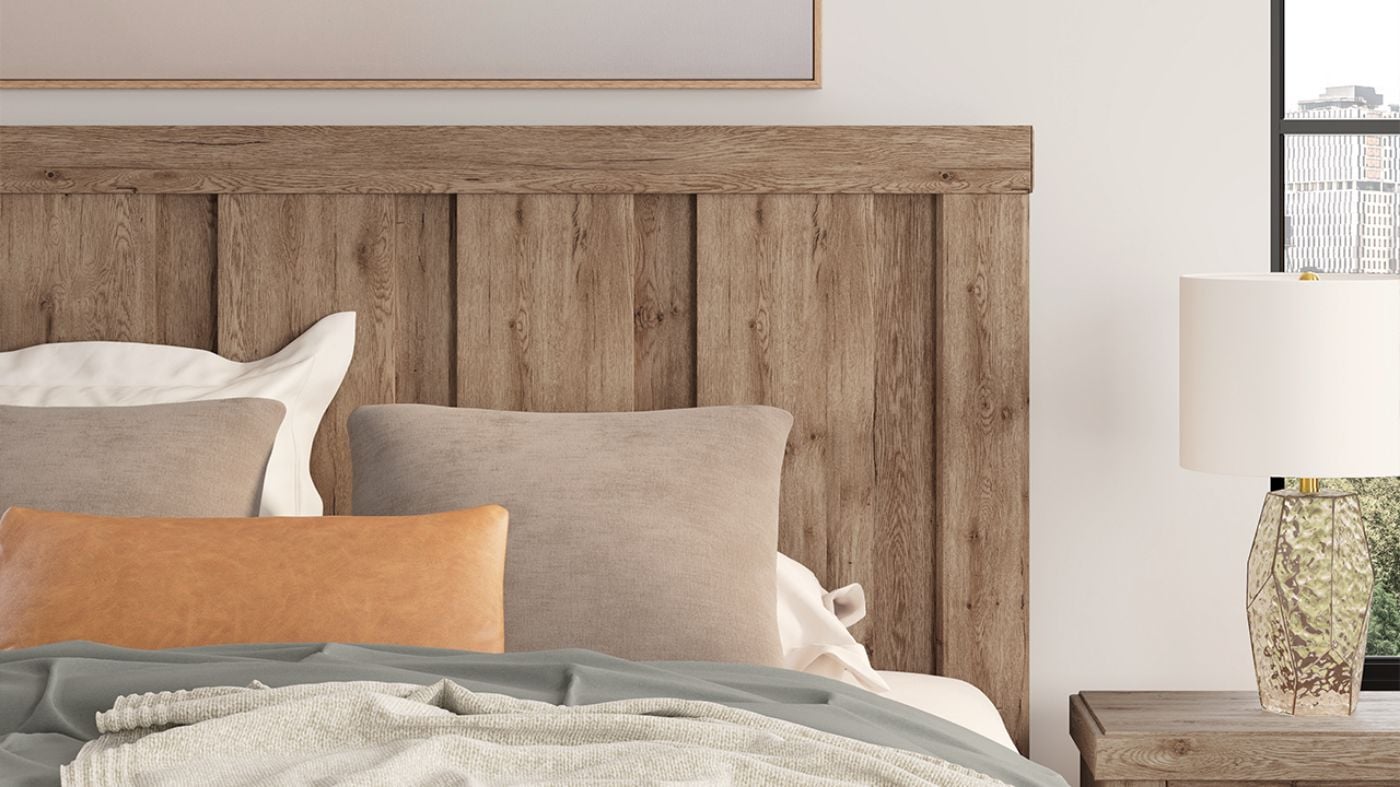 Picture of Oliandon King Panel Bed