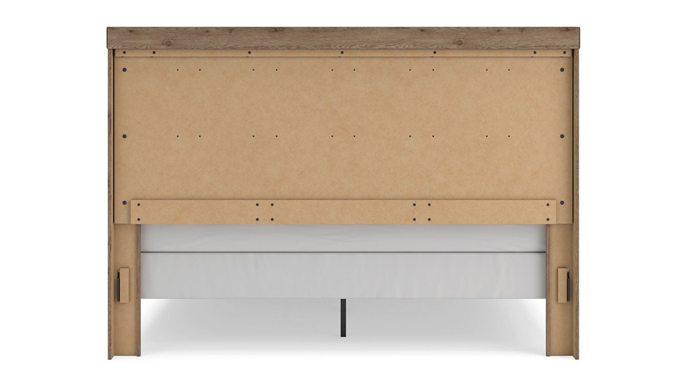 Picture of Oliandon King Panel Bed