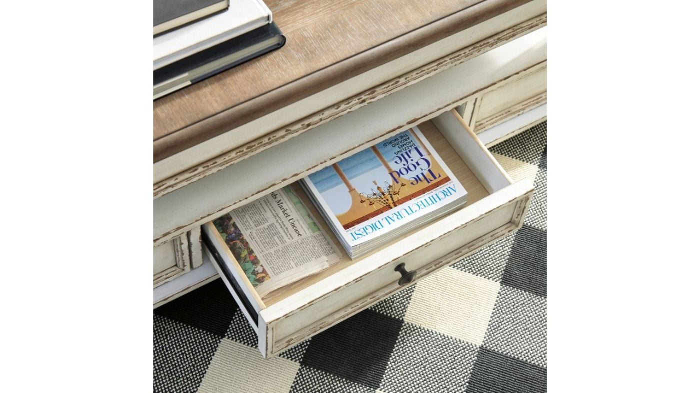 Picture of Realyn Lift Top Coffee Table