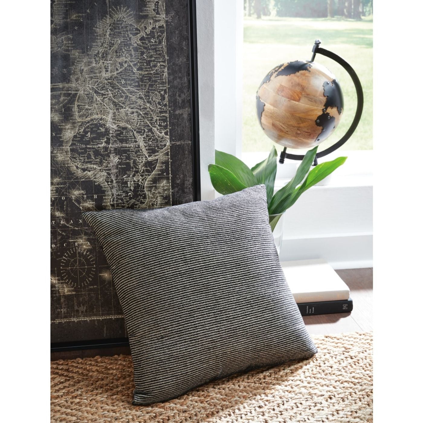 Picture of Edelmont Pillow Black Linen