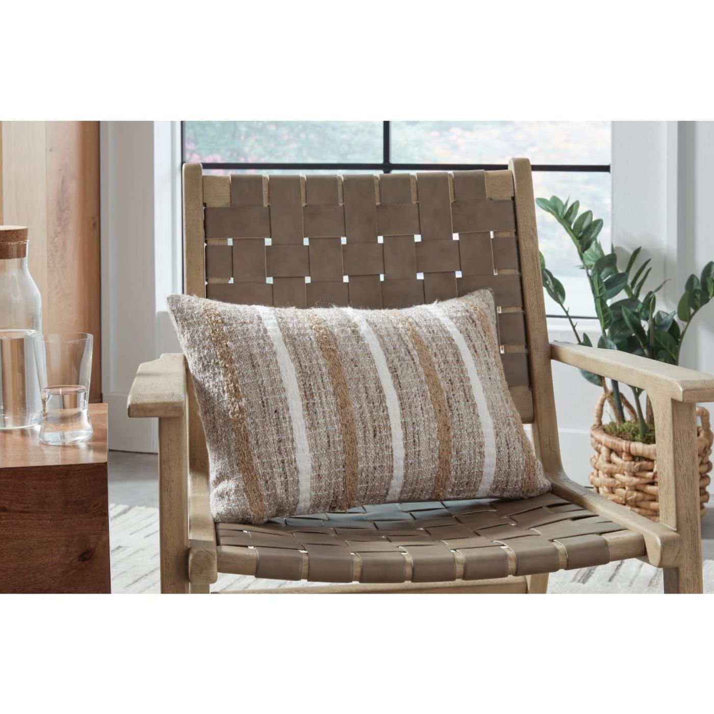 Picture of Benish Pillow