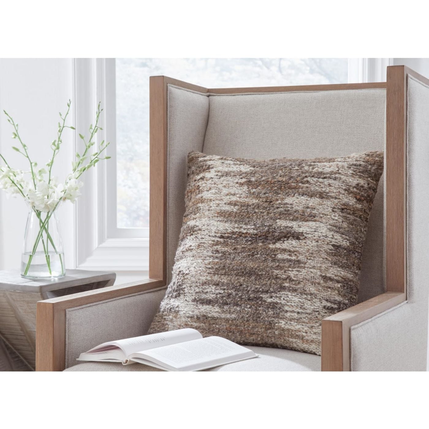 Picture of Nealton Pillow
