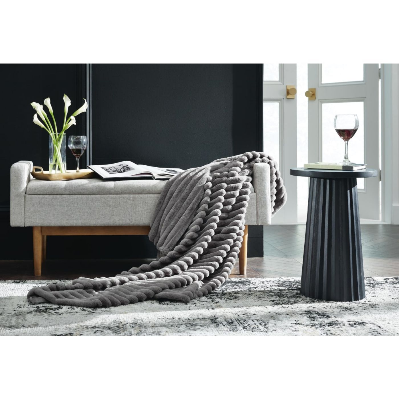 Picture of Alsonwell Throw - Gray