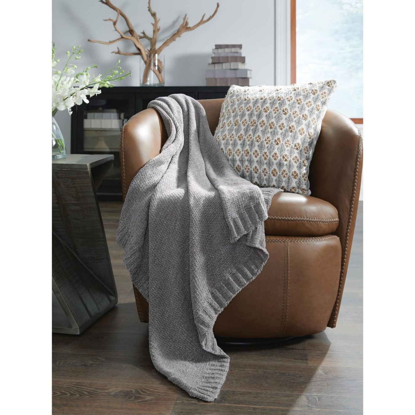 Picture of Anawood Throw - Gray