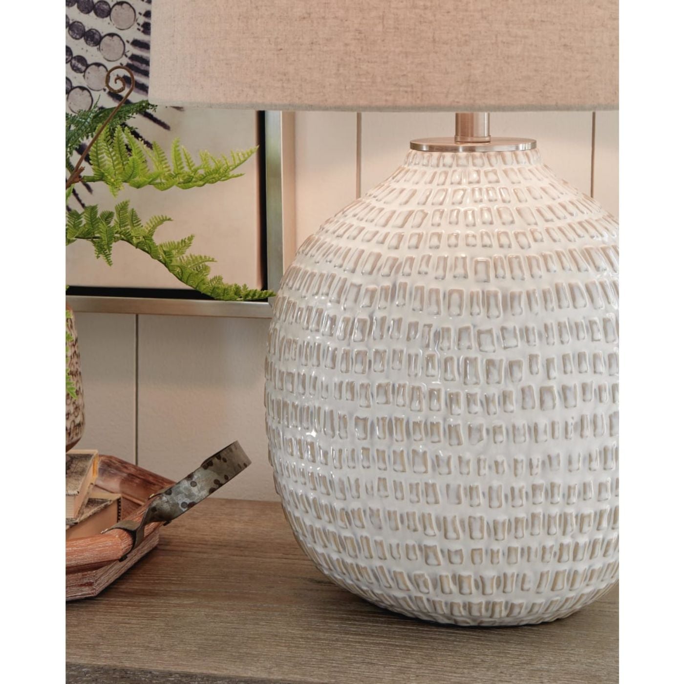 Picture of Ceramic Table Lamp