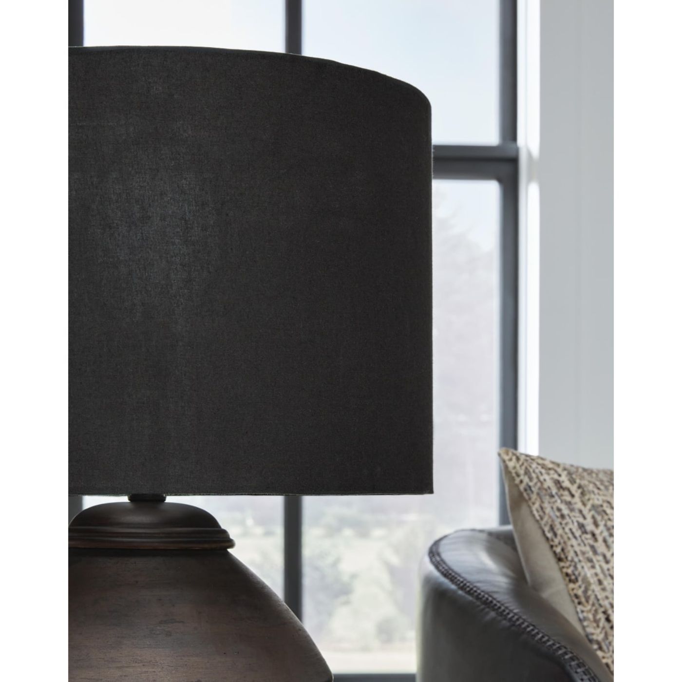 Picture of Naareman Table Lamp