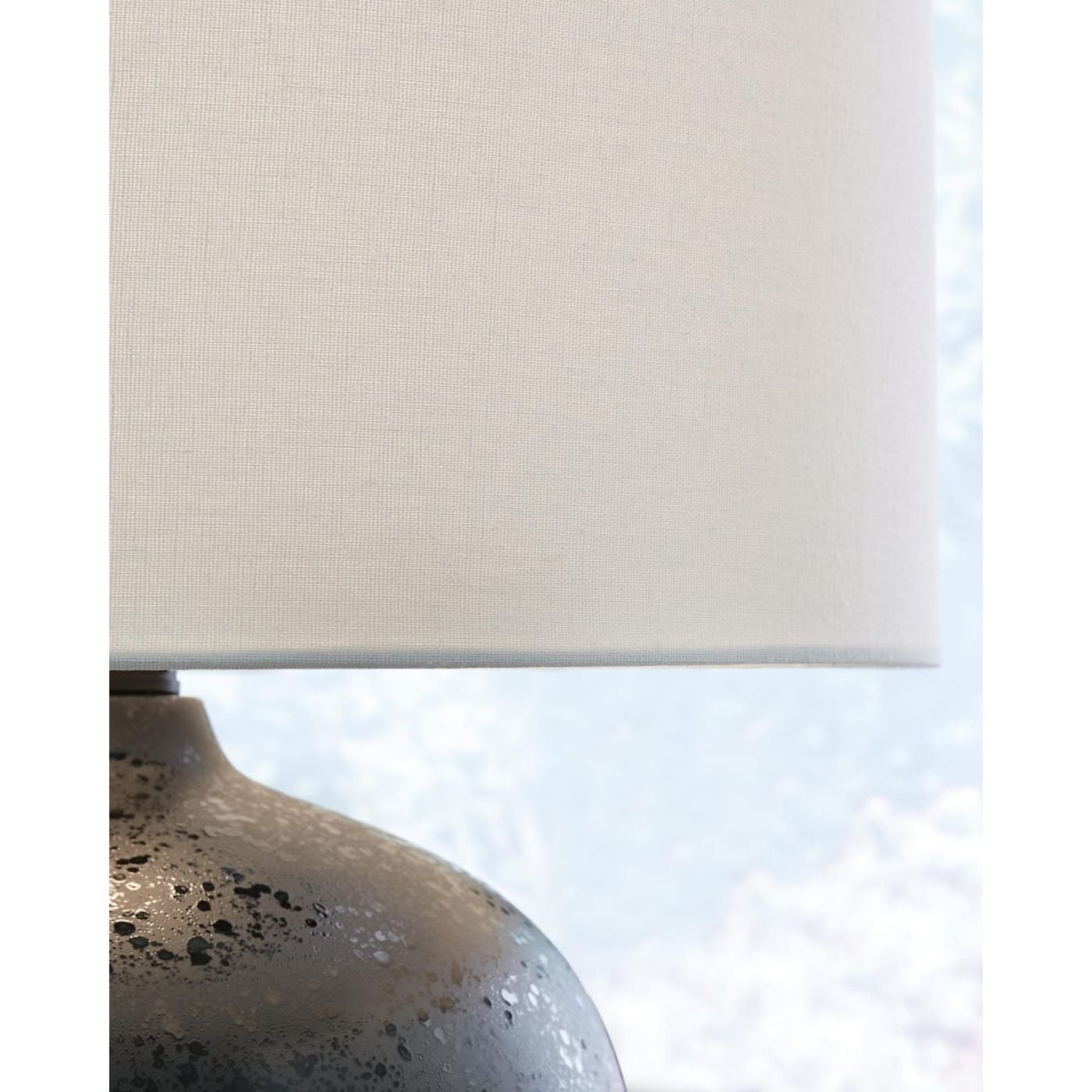Picture of Ceramic Table Lamp
