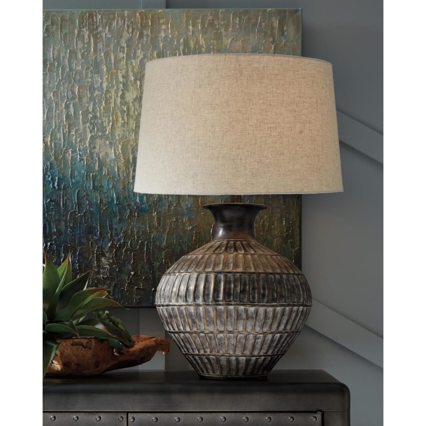 Picture of Metal Table Lamp Magan
