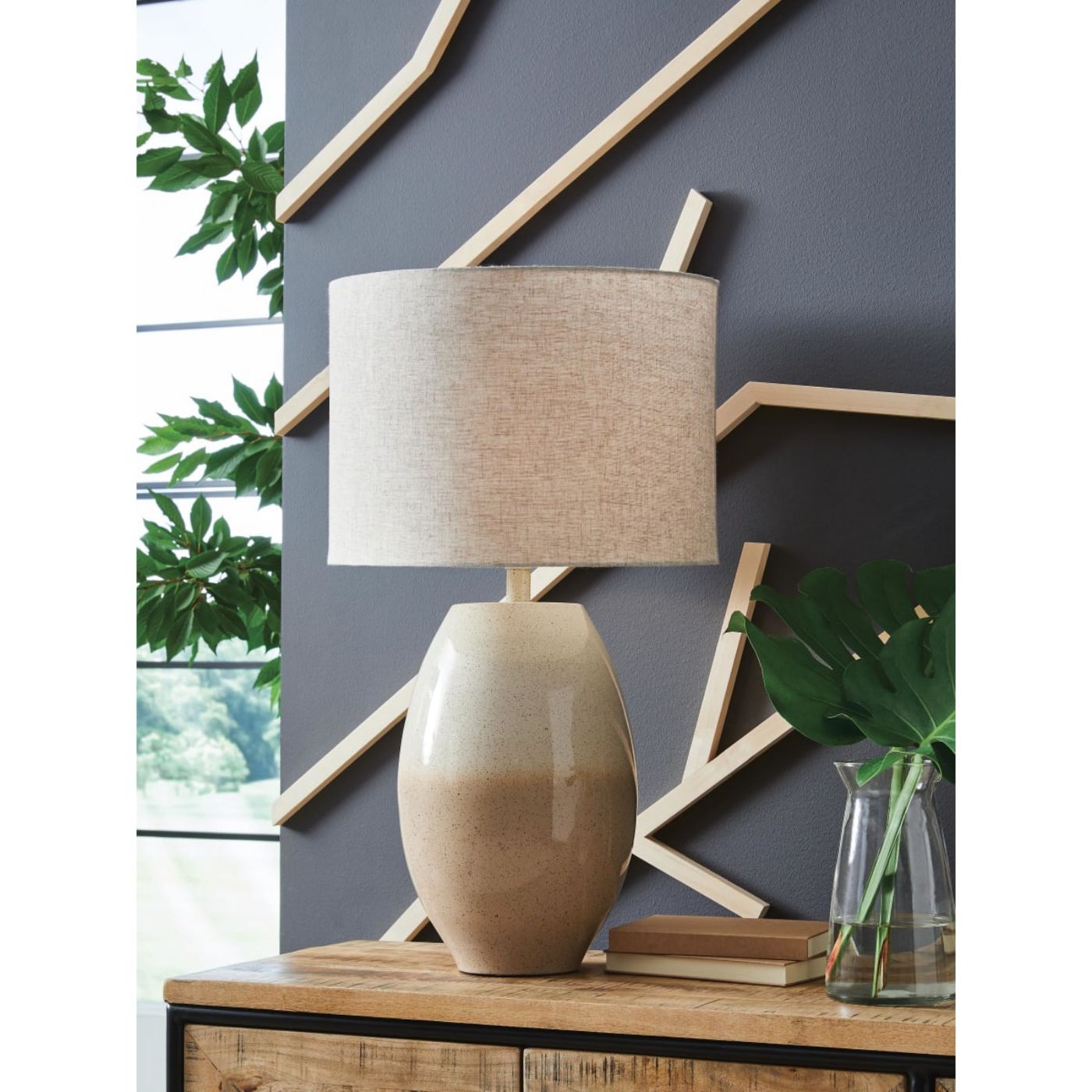 Picture of Linas Table Lamp