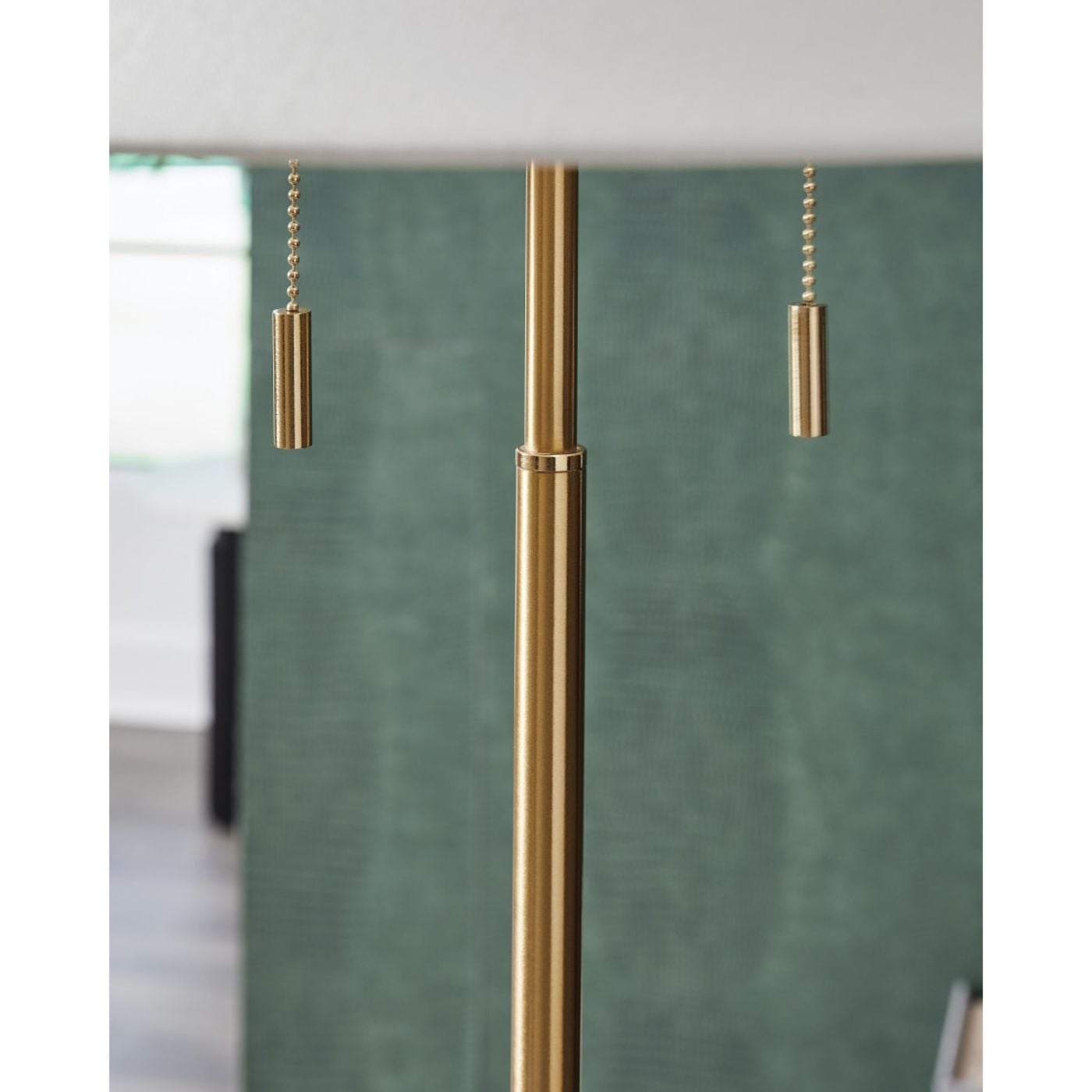 Picture of Haigwood Floor Lamp