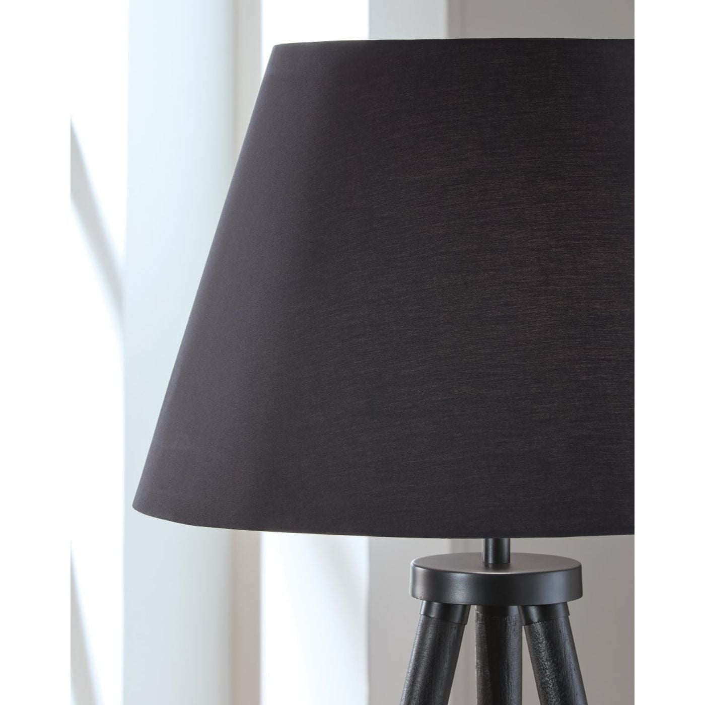 Picture of Orhan Floor Lamp