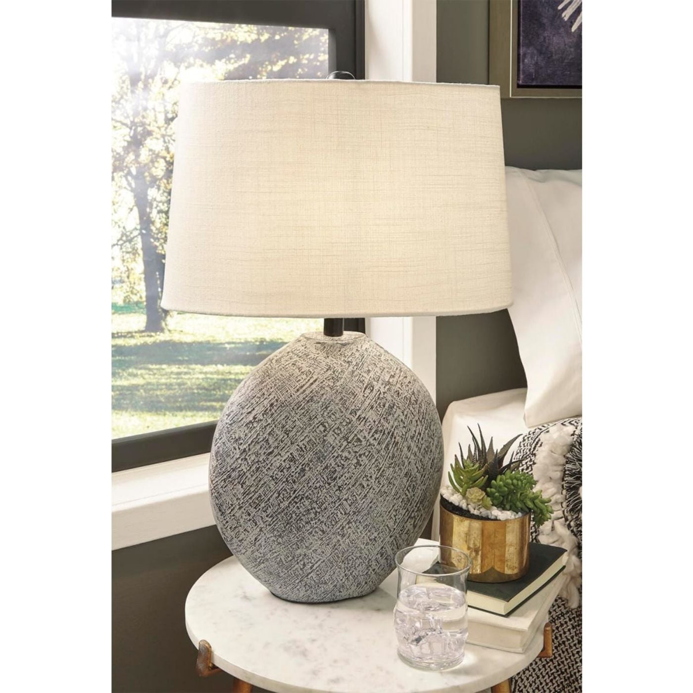 Picture of Paper Table Lamp Harif