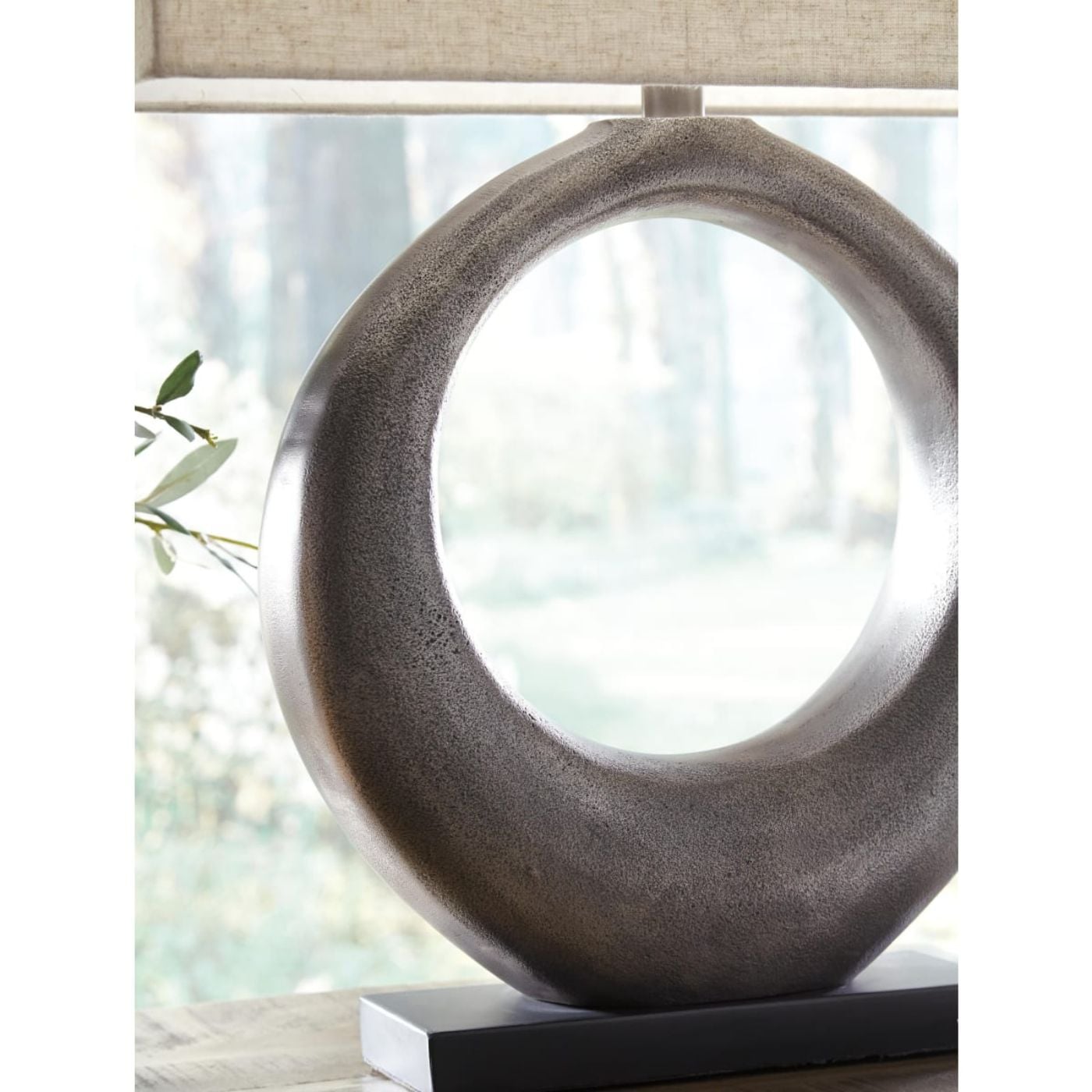Picture of Saria Table Lamp