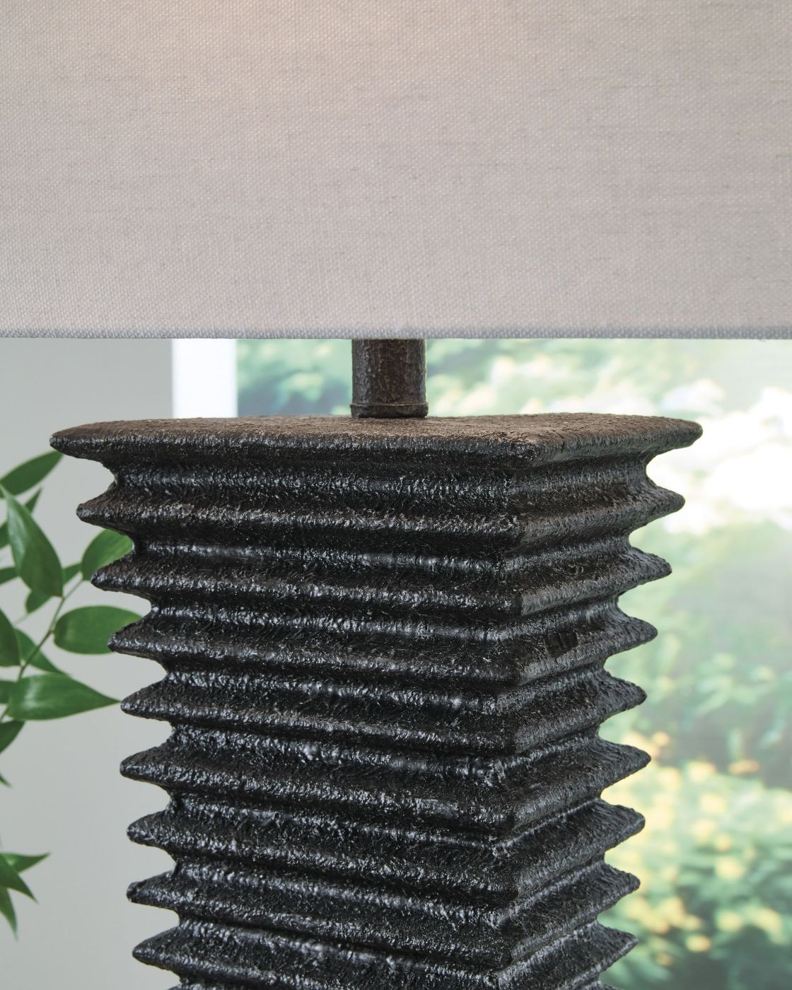 Picture of Golzar Table Lamp