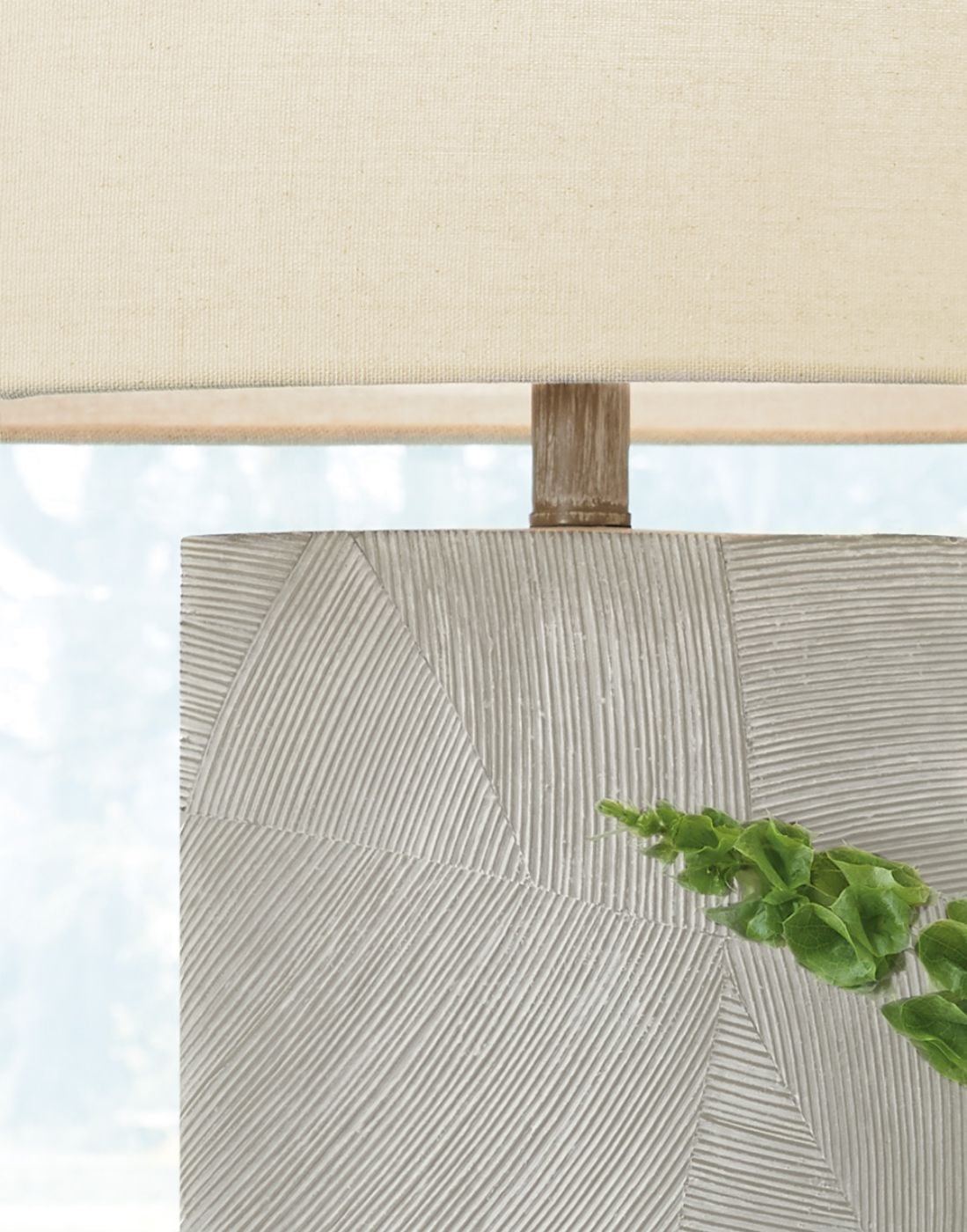 Picture of Poly Table Lamp Bradard