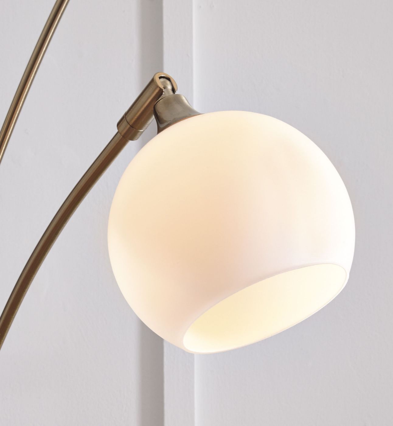 Picture of Metal Arc Lamp Taliya