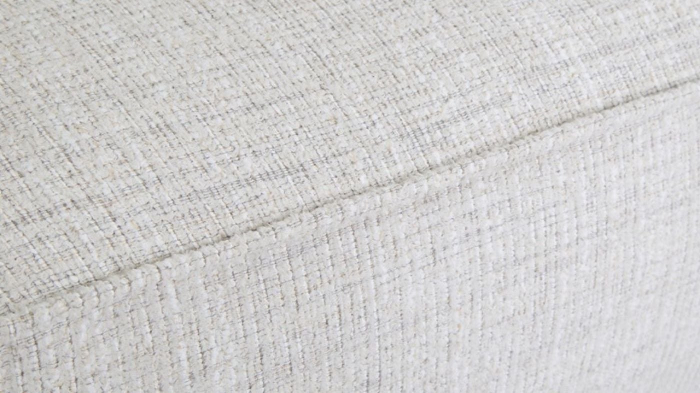 Picture of Quinn Loveseat