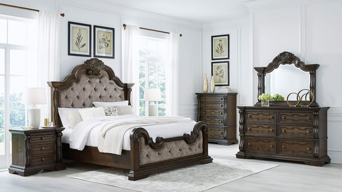 Picture of Maylee Bedroom Set