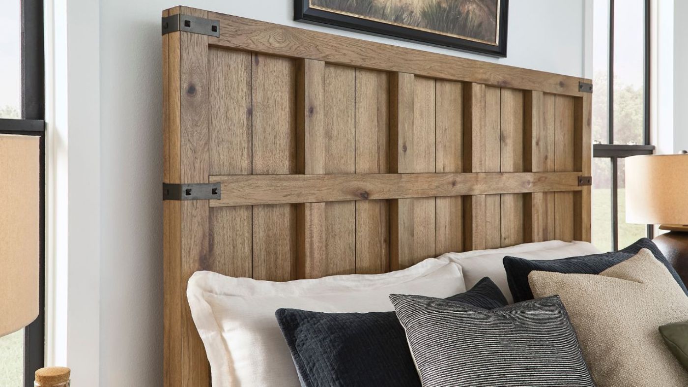 Picture of Ridgester Queen Panel Bed